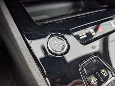 Used 2025 Audi A5 2.0T Premium Plus w/ Premium Plus image 18