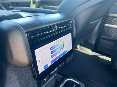 New 2026 Jeep Grand Wagoneer Summit AWD/4WD image 20