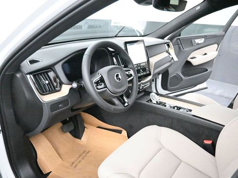 New 2026 Volvo XC60 B5 Core w/ Climate Package image 14