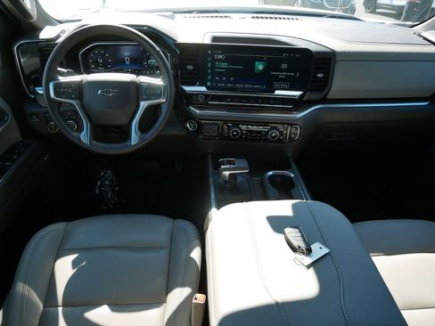 Used 2024 Chevrolet Silverado 1500 RST AWD/4WD image 13