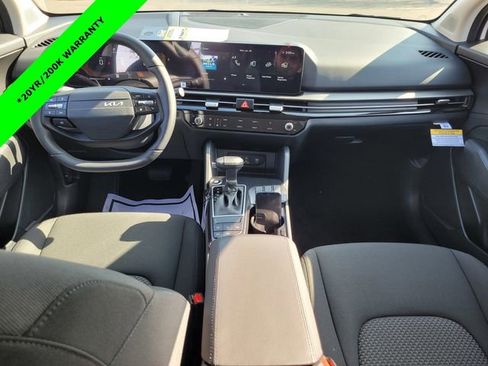 New 2026 Kia Sportage LX image 7