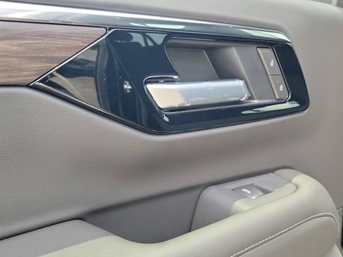 New 2026 Chevrolet Suburban LS w/ LPO, Dark Essentials Package RWD image 10