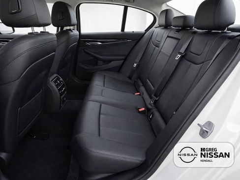 Used 2018 BMW 530e RWD image 13