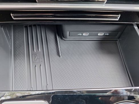 New 2026 Volkswagen Atlas SE image 17