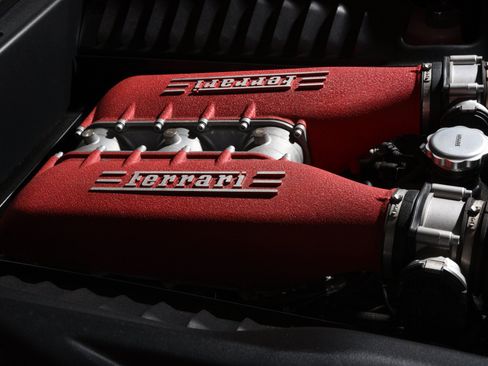 Used 2015 Ferrari 458 Italia Coupe RWD image 13