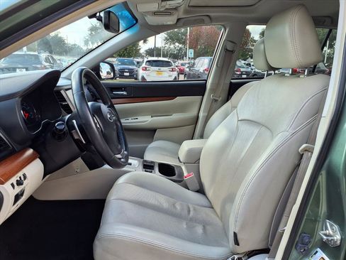 Used 2014 Subaru Outback 2.5i Limited image 19