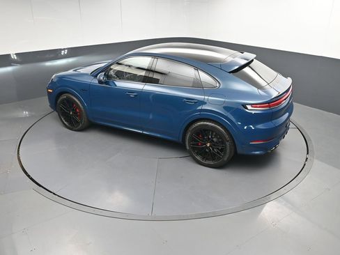 New 2025 Porsche Cayenne S AWD/4WD image 36