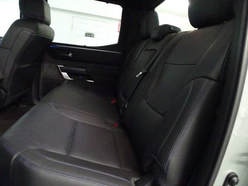 Used 2024 Toyota Tundra Platinum AWD/4WD image 4