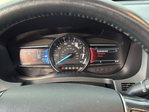 Used 2019 Ford Explorer Limited w/ Ford Safe & Smart Package FWD image 35