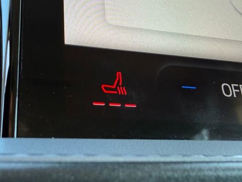 Used 2025 Ford Bronco Sport Badlands image 9