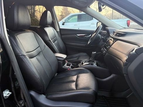 Used 2019 Nissan Rogue SL image 28