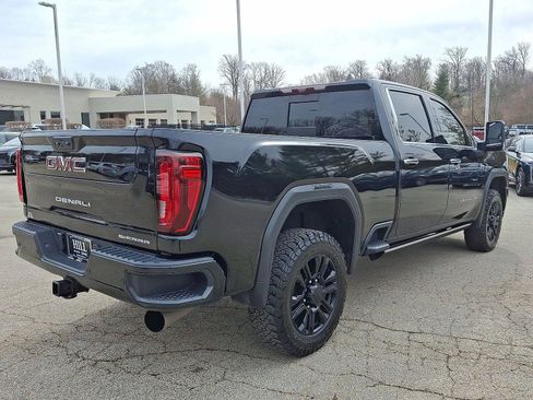 Certified 2022 GMC Sierra 2500 Denali w/ Denali Black Diamond Edition image 25