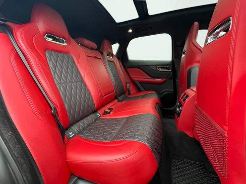 Used 2019 Jaguar F-PACE SVR AWD/4WD image 31