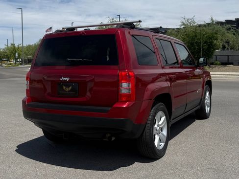 Used 2017 Jeep Patriot Sport w/ Power Value Group FWD image 4