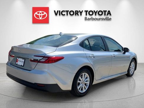 Used 2026 Toyota Camry LE FWD image 7
