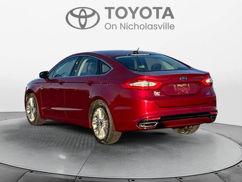 Used 2016 Ford Fusion SE w/ Equipment Group 202A image 4