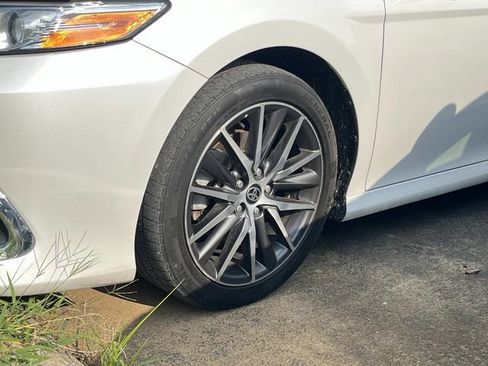 Used 2021 Toyota Camry XLE w/ Navigation Package AWD/4WD image 14