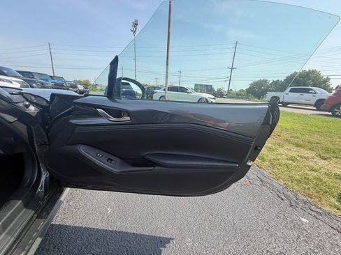 Used 2021 MAZDA MX-5 Miata RF Grand Touring RWD image 20