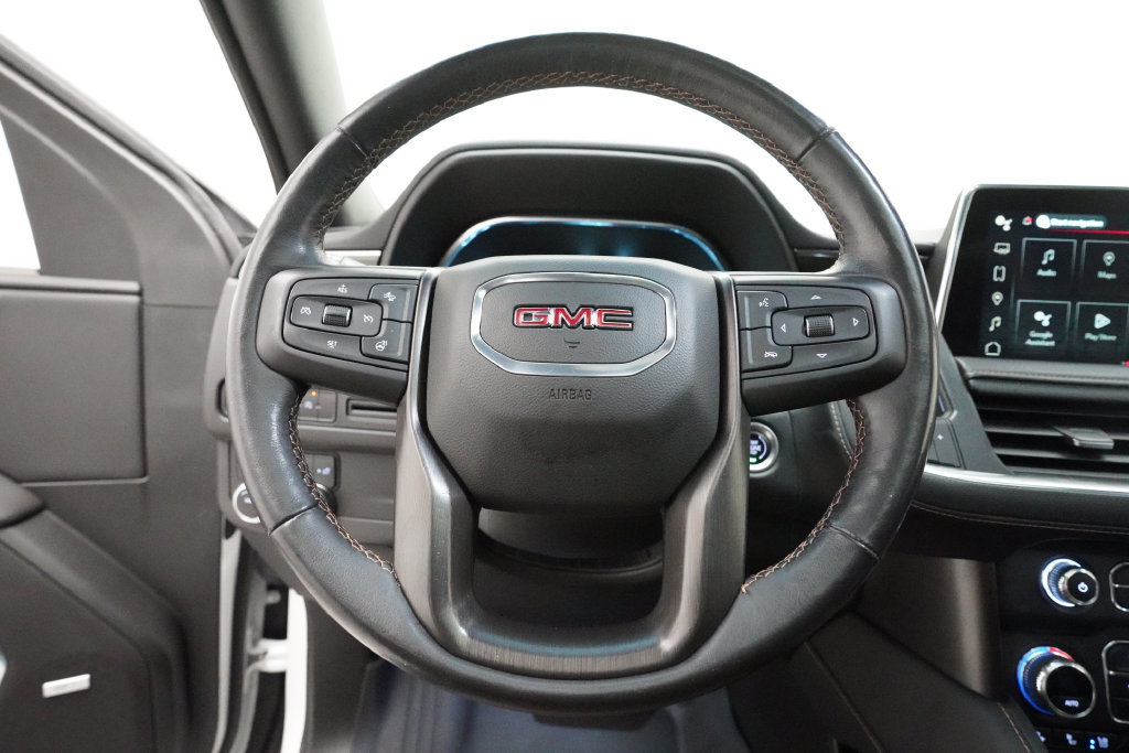Used 2023 GMC Yukon XL AT4 AWD/4WD image 4