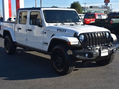 Used 2021 Jeep Gladiator Willys image 3