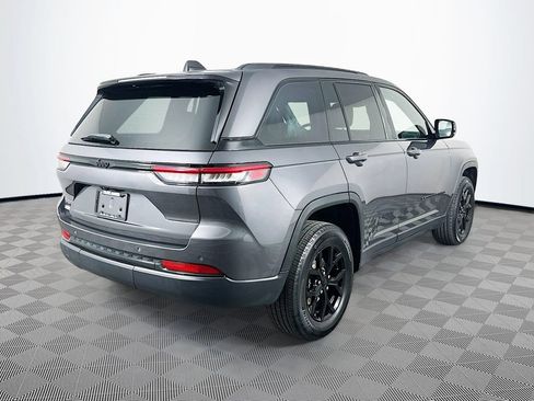 Certified 2024 Jeep Grand Cherokee Altitude AWD/4WD image 12