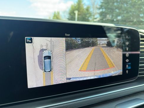 Used 2022 Mercedes-Benz GLE 350 4MATIC w/ Premium Package image 26