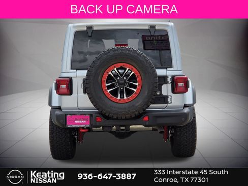 Used 2024 Jeep Wrangler Unlimited Rubicon AWD/4WD image 7