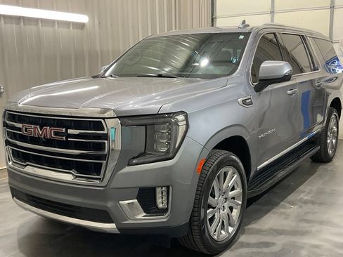 Used 2021 GMC Yukon XL SLT w/ SLT Premium Package RWD image 4