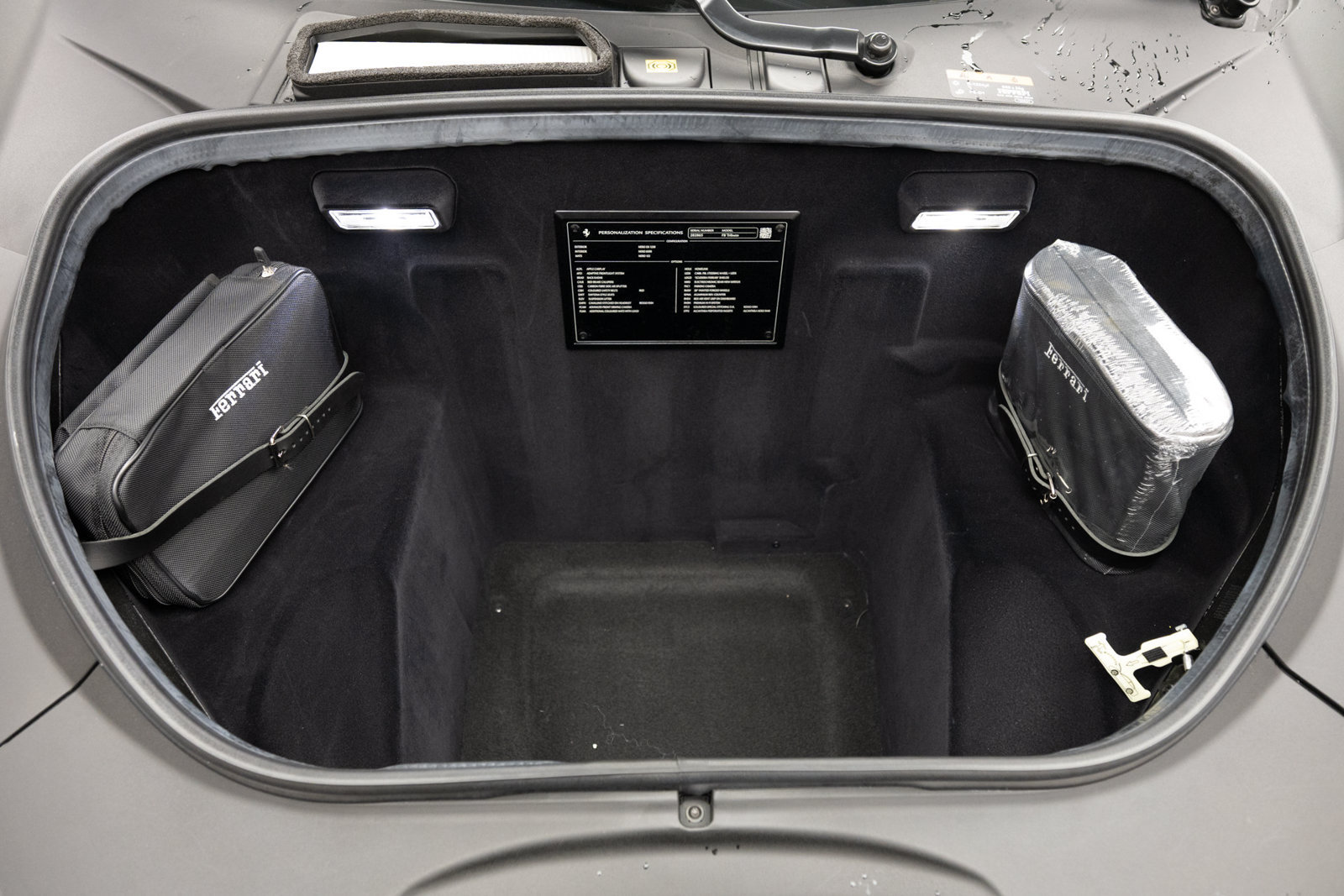Used 2022 Ferrari F8 Tributo RWD image 44