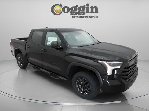 New 2026 Toyota Tundra SR5 w/ SR5 Convenience Package AWD/4WD image 27