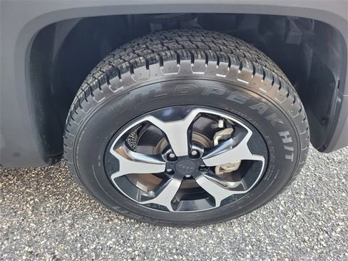 Used 2022 Jeep Renegade Trailhawk image 20