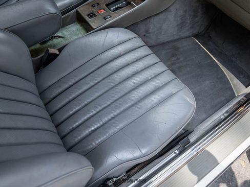 Used 1988 Mercedes-Benz 560 SL image 56