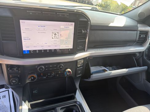 Used 2023 Ford F250 XLT w/ XLT Premium Package AWD/4WD image 21