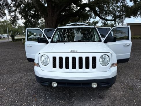 Used 2015 Jeep Patriot Sport w/ Power Value Group FWD image 2