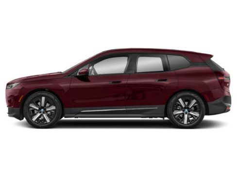 Used 2022 BMW iX xDrive50 w/ Premium Package AWD/4WD image 3
