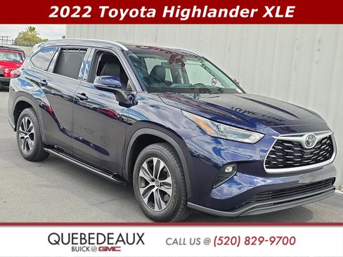 Used 2022 Toyota Highlander XLE FWD image 1