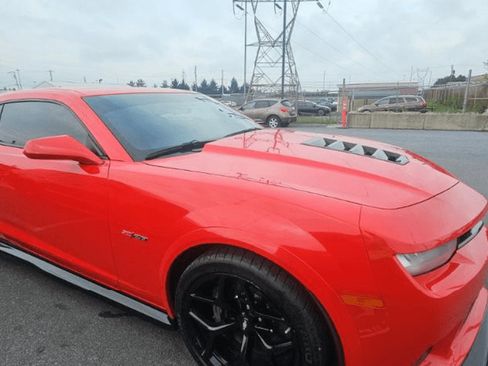 Used 2015 Chevrolet Camaro Z/28 RWD image 3