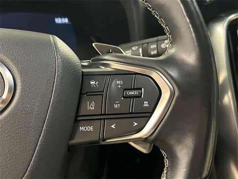 Used 2023 Lexus LX 600 4WD w/ Luxury Package image 24