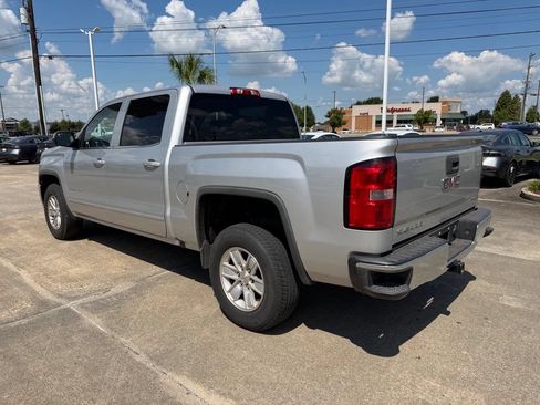 Used 2017 GMC Sierra 1500 SLE w/ SLE Value Package RWD image 3