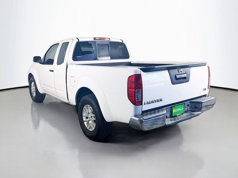 Used 2019 Nissan Frontier SV RWD image 5