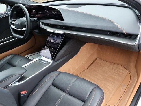 Used 2022 Lucid Air Grand Touring image 11
