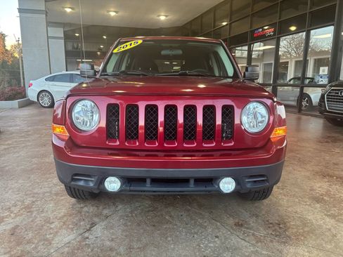 Used 2015 Jeep Patriot Sport image 2