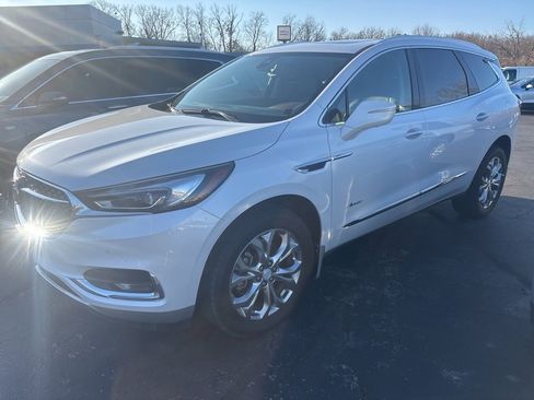 Used 2018 Buick Enclave Avenir image 1