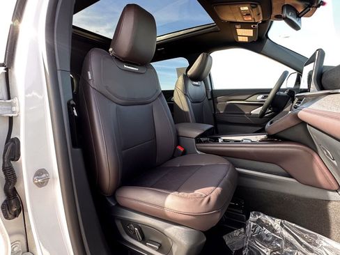 New 2026 Ford Explorer Platinum image 29