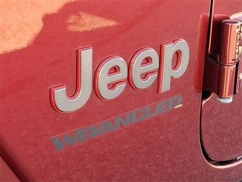 Used 2021 Jeep Wrangler Rubicon image 30