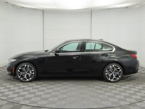 Used 2026 BMW 330i Sedan w/ Premium Package RWD image 9