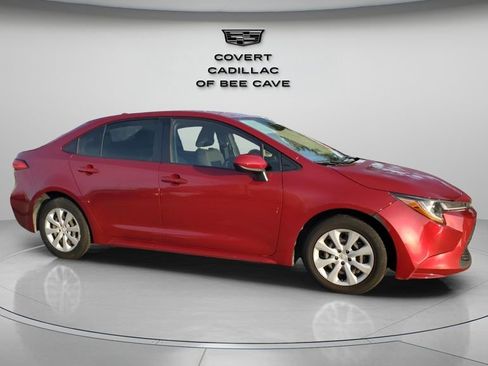 Used 2022 Toyota Corolla LE image 12