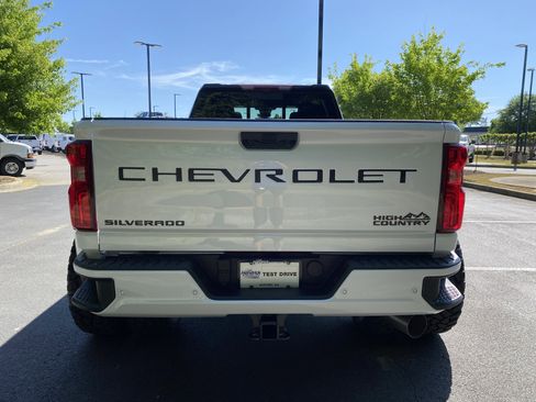 New 2026 Chevrolet Silverado 3500 High Country w/ High Country Premium Package AWD/4WD image 8