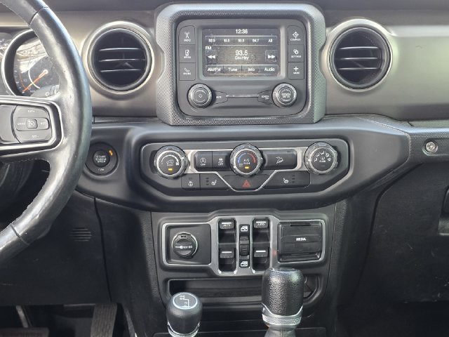 Used 2018 Jeep Wrangler Unlimited Sport S AWD/4WD image 9