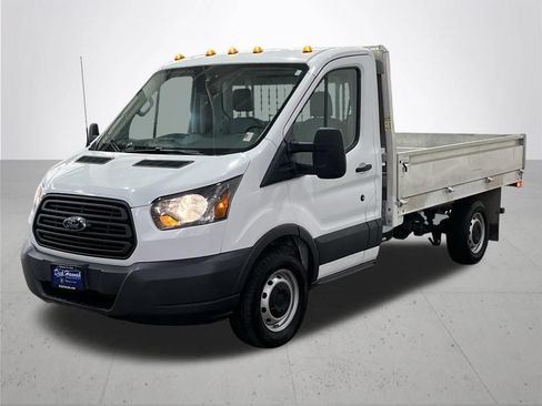 Used 2018 Ford Transit 250 138 RWD image 2